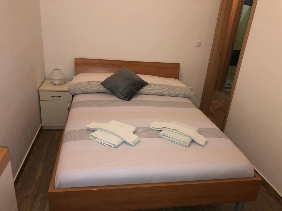Apartmani Ivana Cres Exterior photo